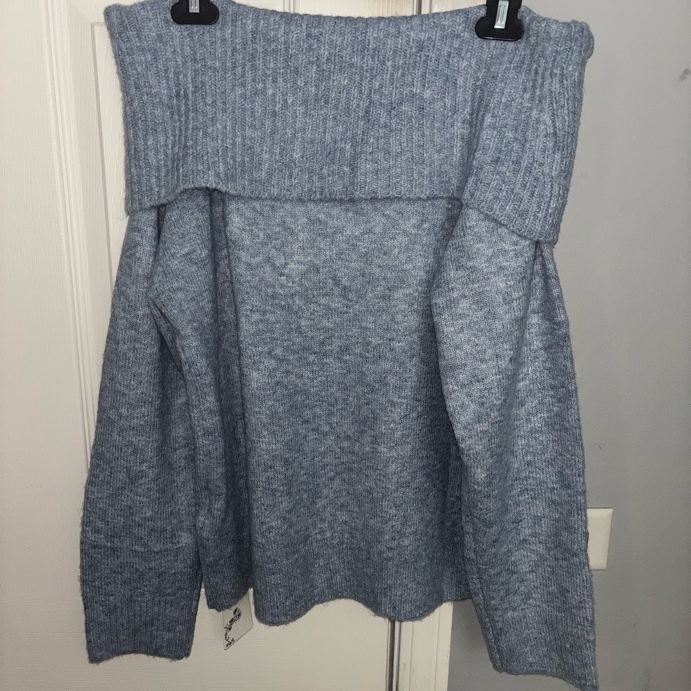 Chic Off-the-Shoulder Blue Sweater